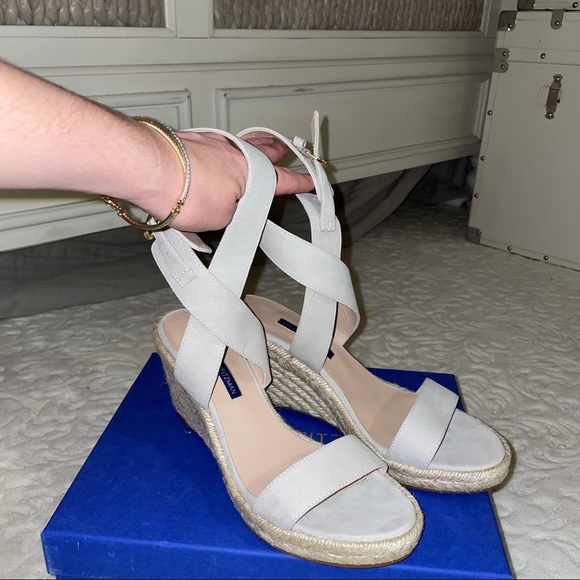 Stuart Weitzman Lexia Suede Wedge Sandal 9 - Picture 3 of 8